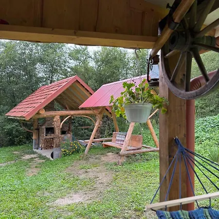 Petrashiv Behind The River * Volovets