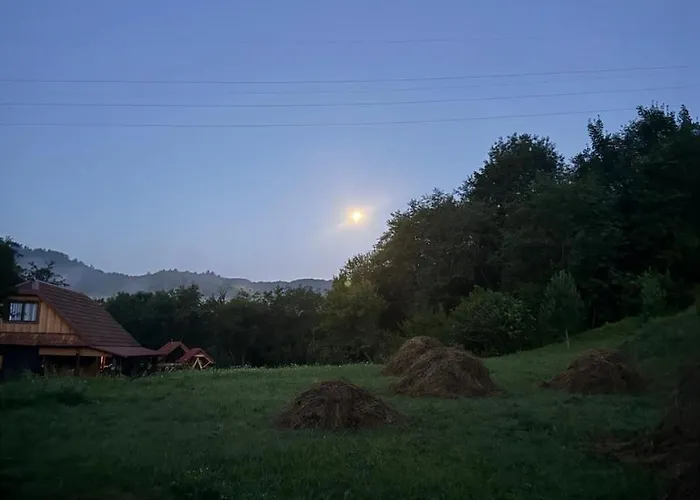 Petrashiv Behind The River * Воловец